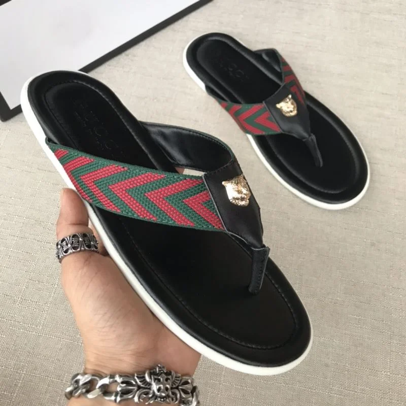 Gucci Slippers UrbanChic 23940