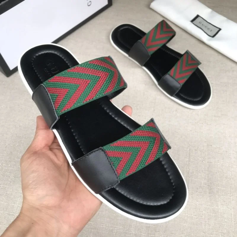 Gucci Slippers Practical 23990