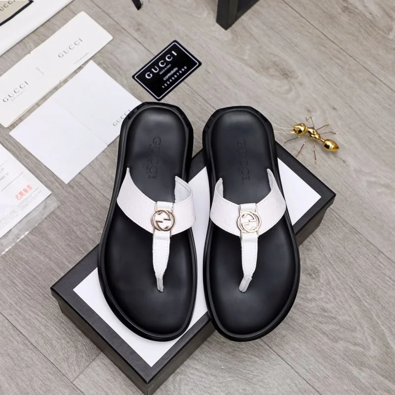 Resilient Gucci Slippers 23905