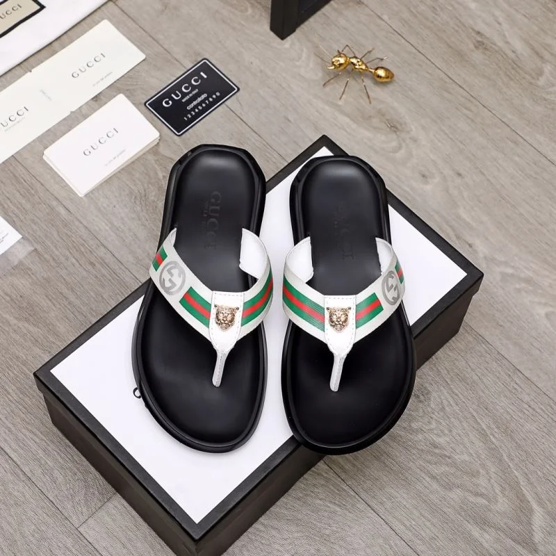Gucci Slippers UrbanChic 23891