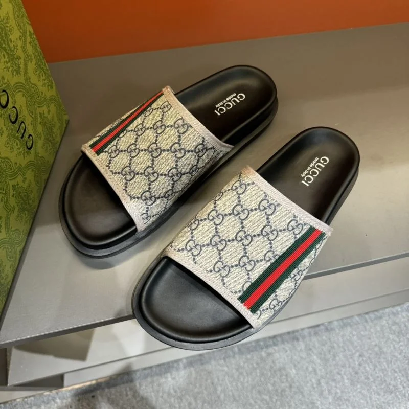 Gucci Slippers Effortless 23886