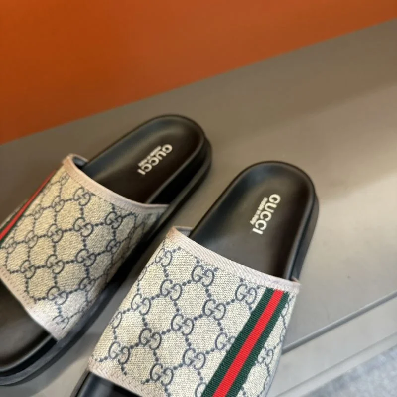 Gucci Slippers Effortless 23886