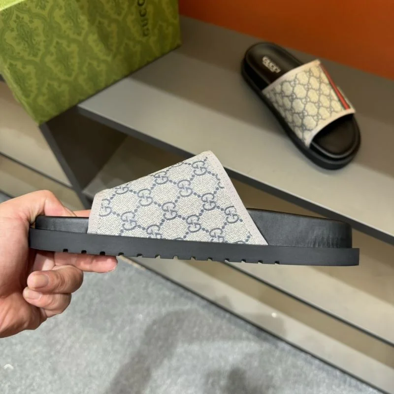 Gucci Slippers Effortless 23886