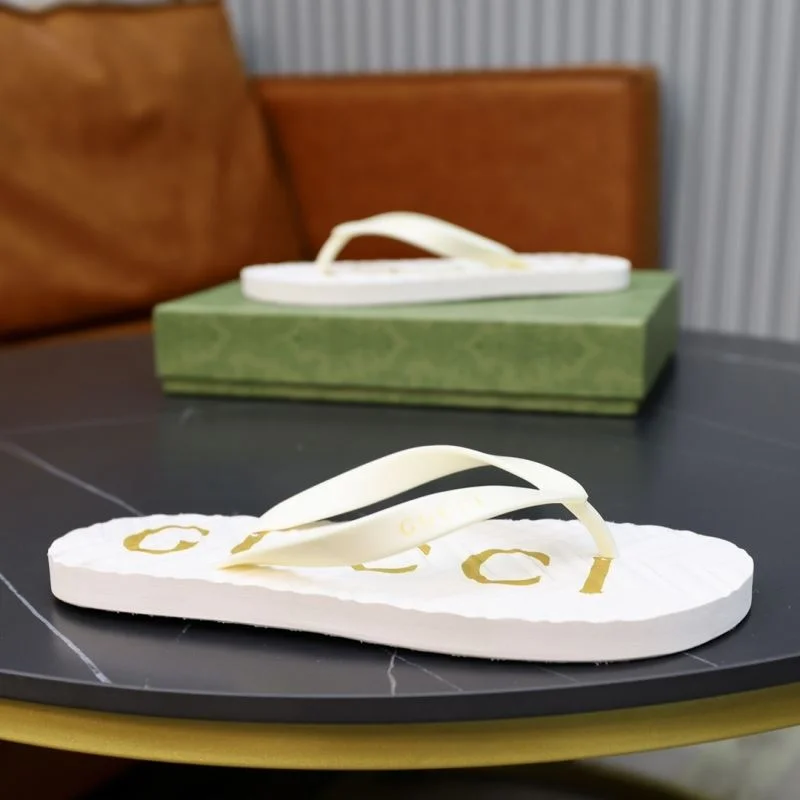 Timeless Gucci Slippers 23880