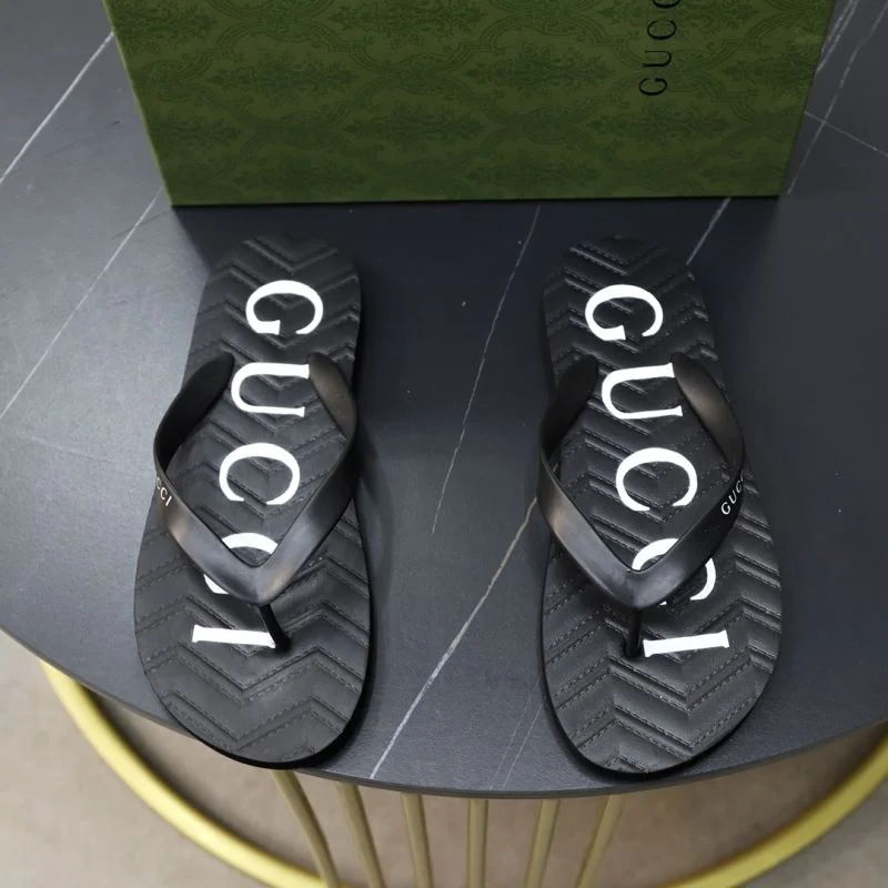 Gucci Slippers Timeless 23877