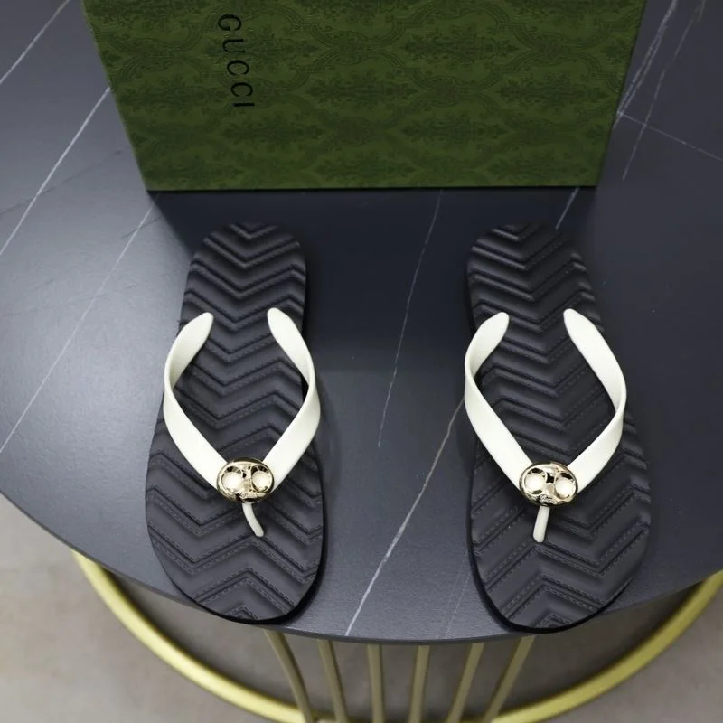 Minimalist Gucci Slippers 23866