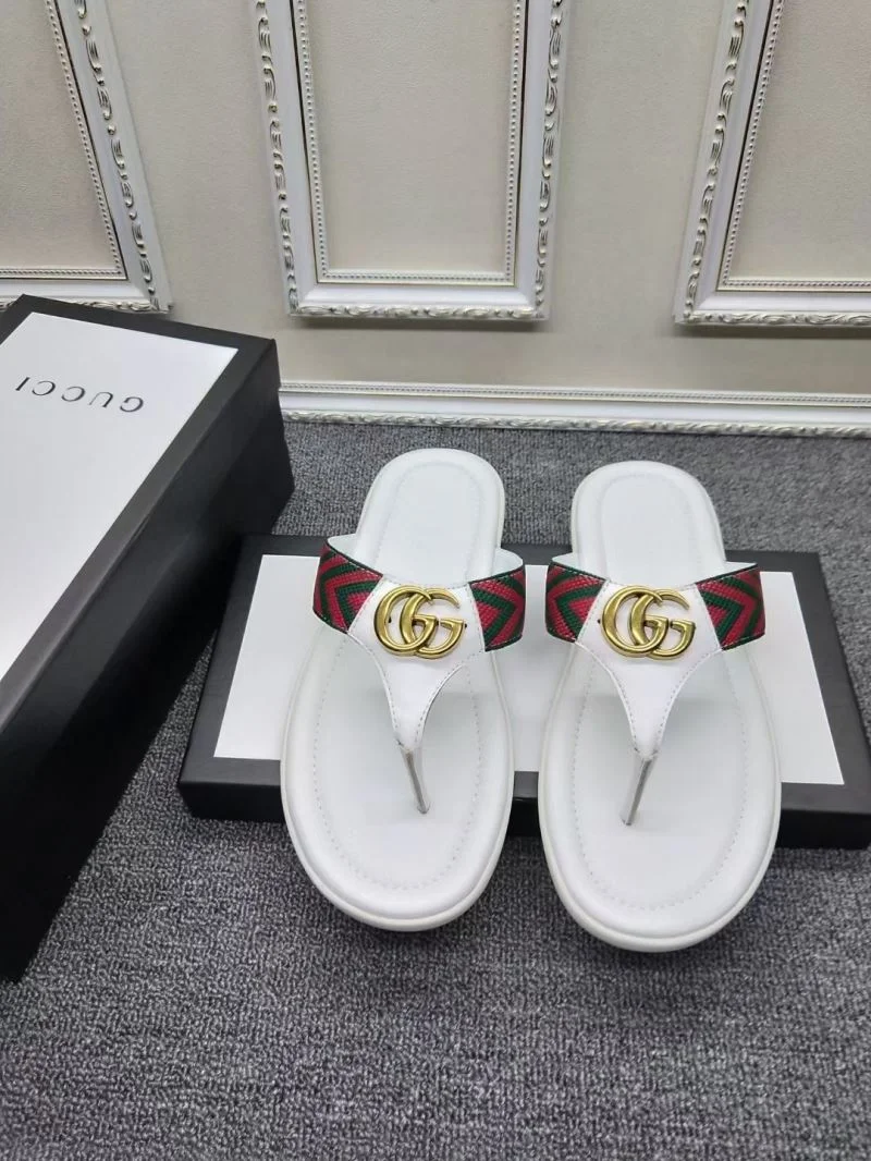 Effortless Gucci Slippers 23843