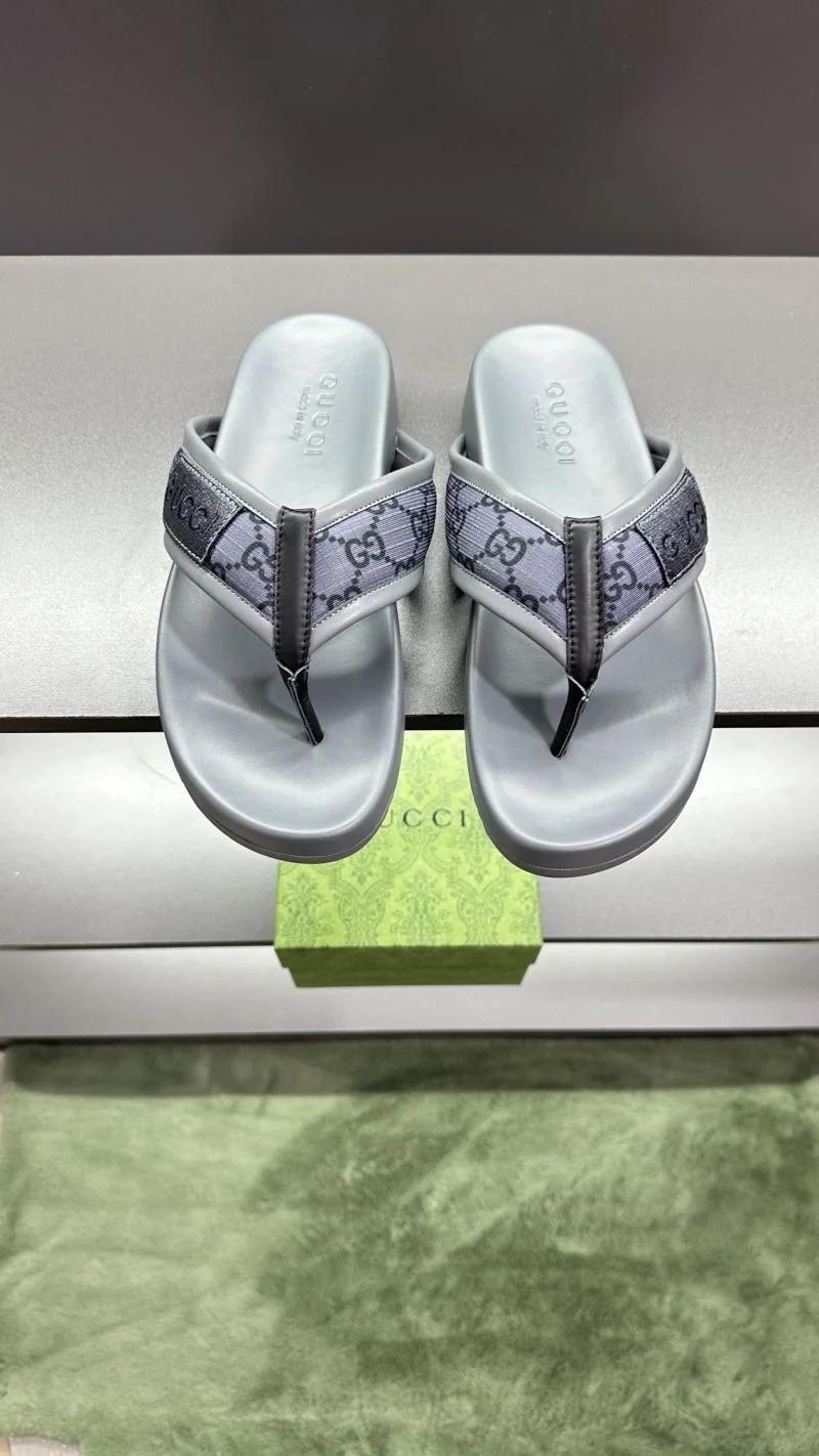 Trendy Gucci Slippers 23842