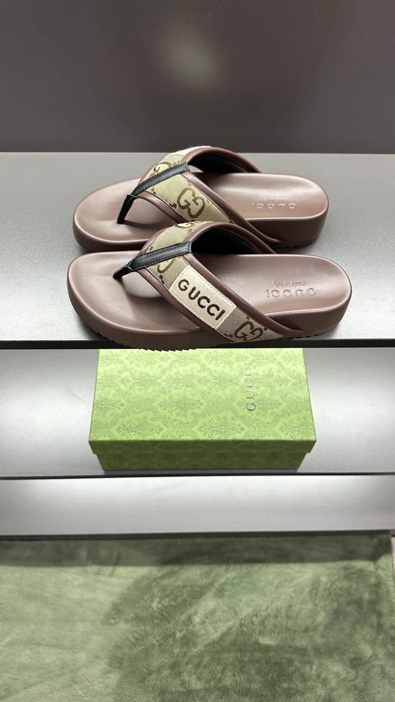 Gucci Slippers Stylish 23811