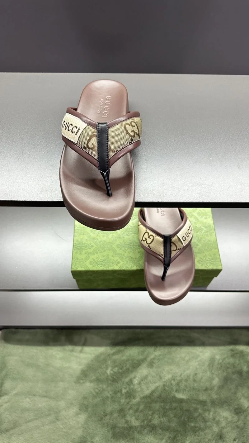 Gucci Slippers Stylish 23811