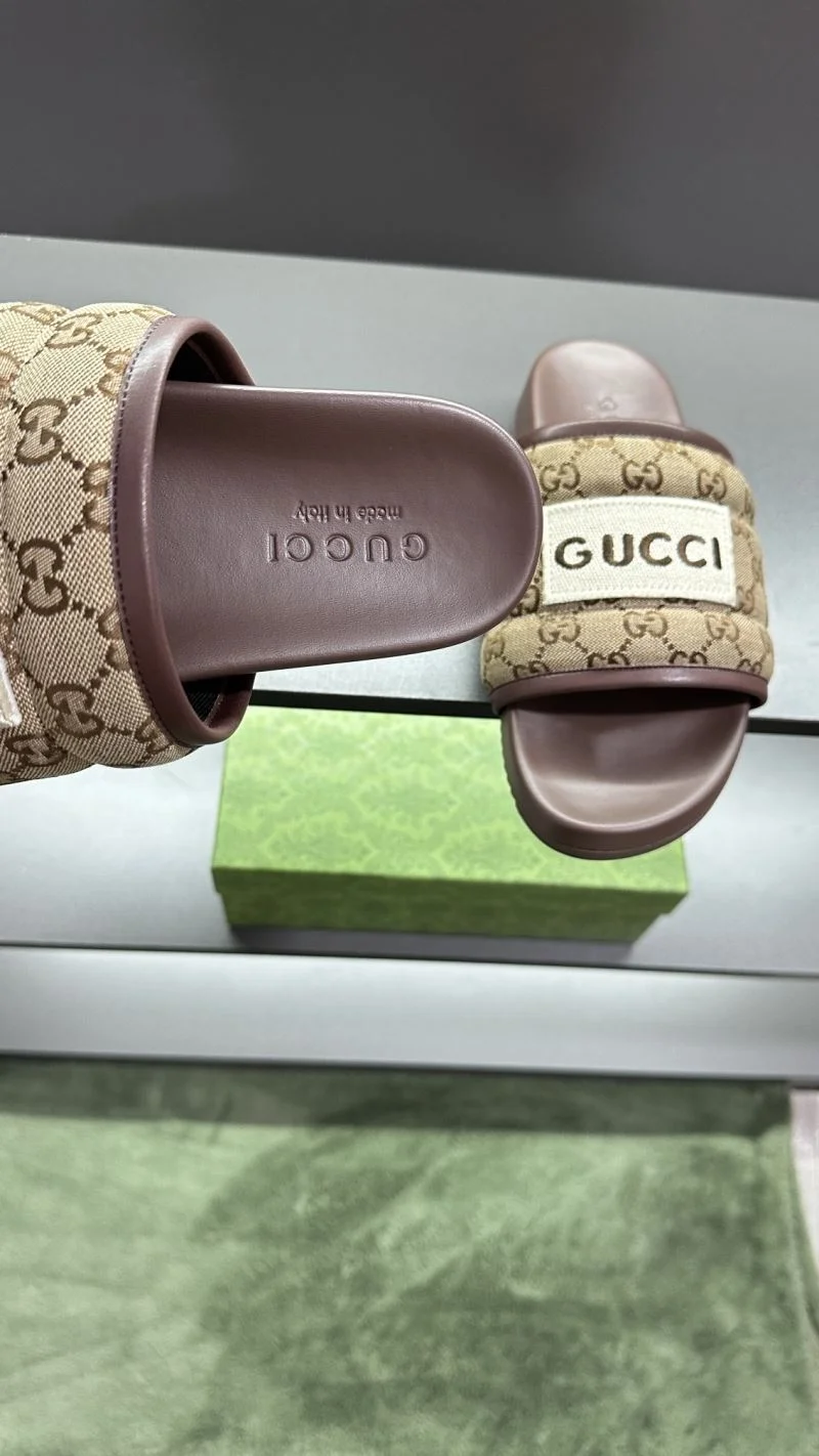 Gucci Slippers WeatherProof 23810