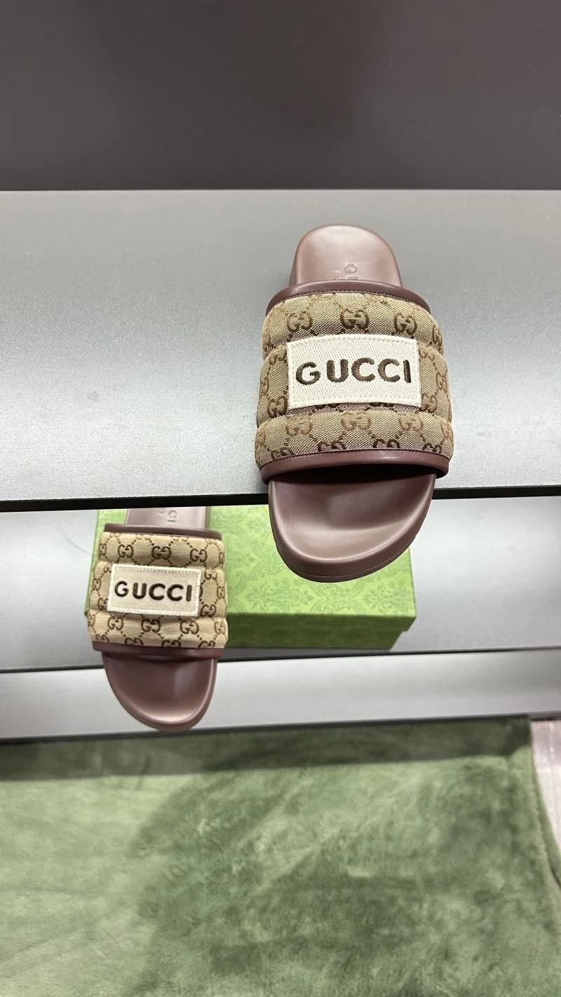 Gucci Slippers WeatherProof 23810