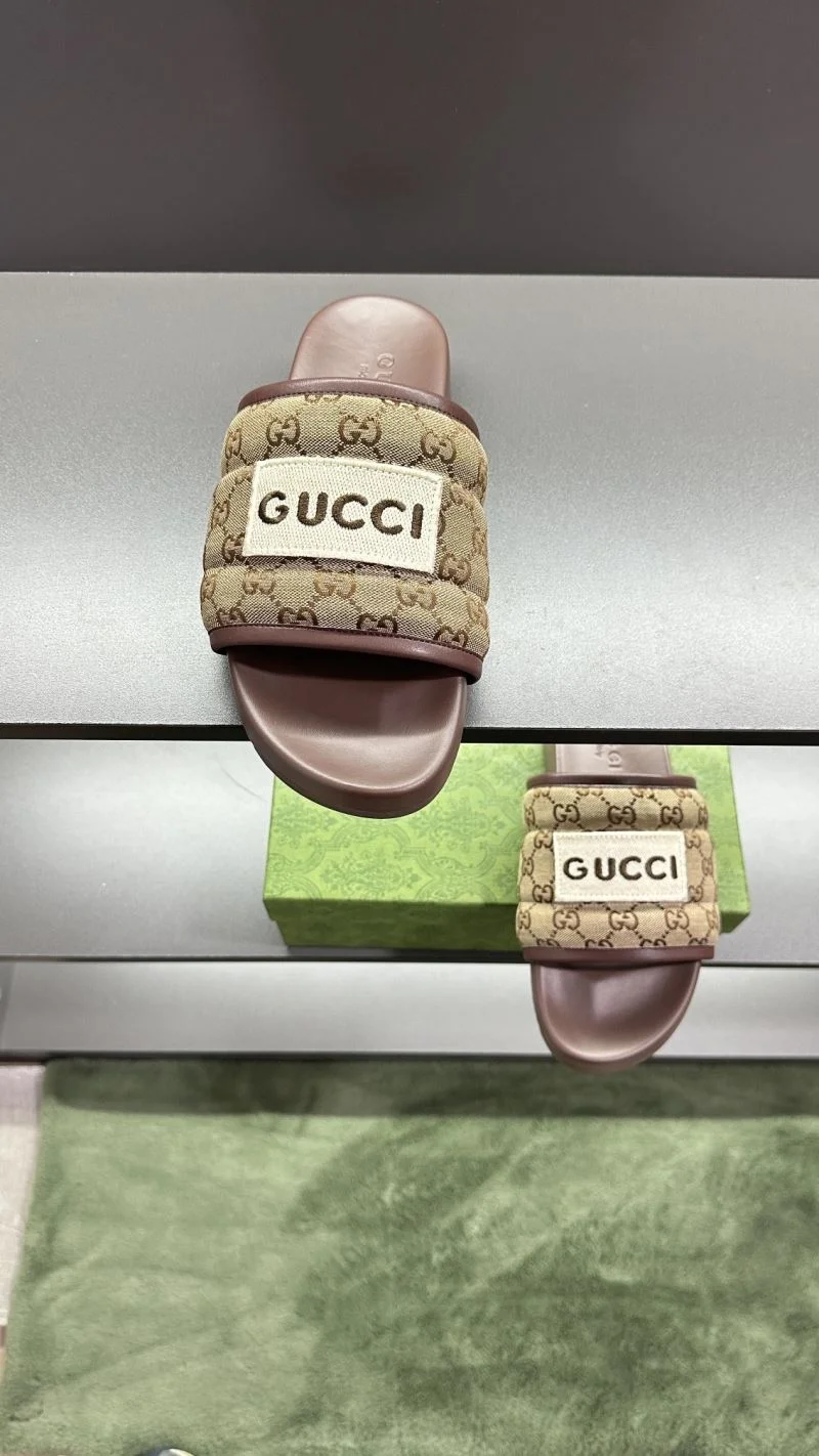 Gucci Slippers WeatherProof 23810