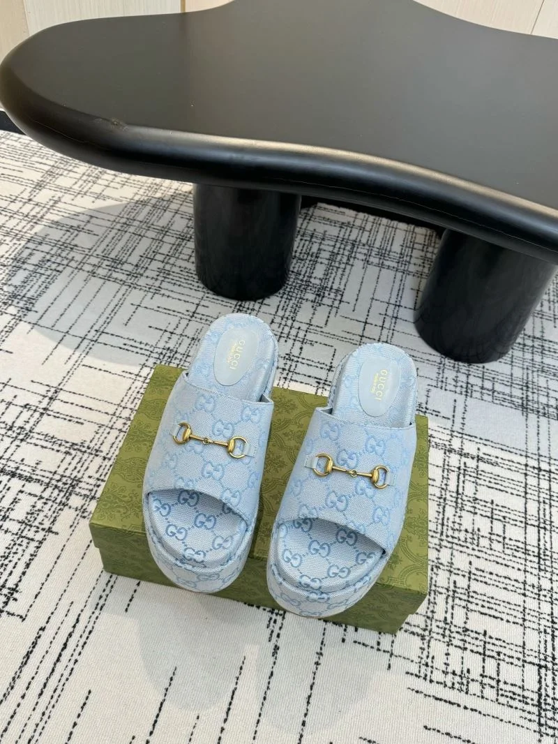 Gucci Slippers WaterResistant 24899