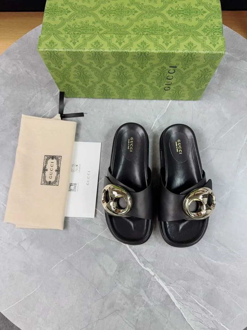 Bold Gucci Slippers 24886