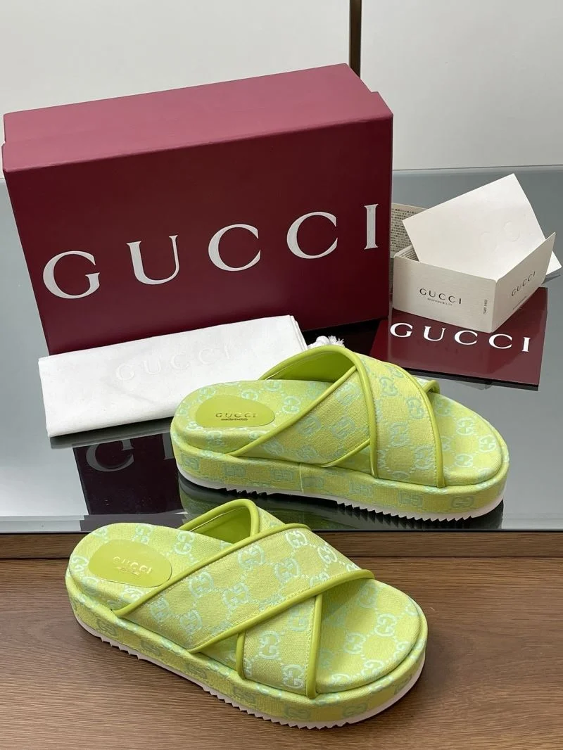 Gucci Slippers Unisex 24716