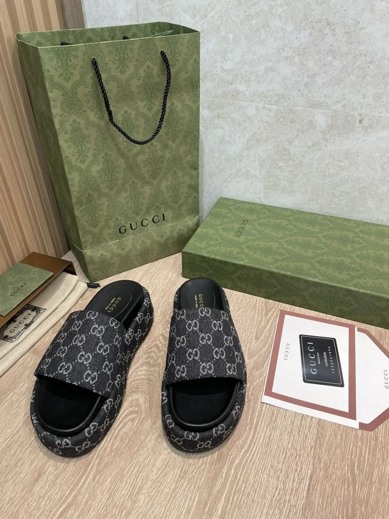 Gucci Slippers MultiPurpose 24704