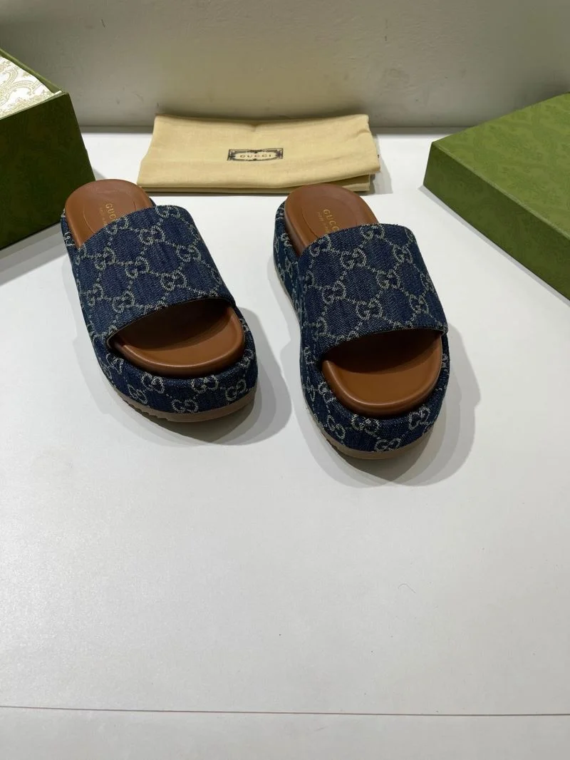 WaterResistant Gucci Slippers 24695