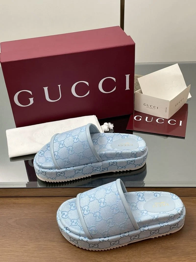 Minimalist Gucci Slippers 24711