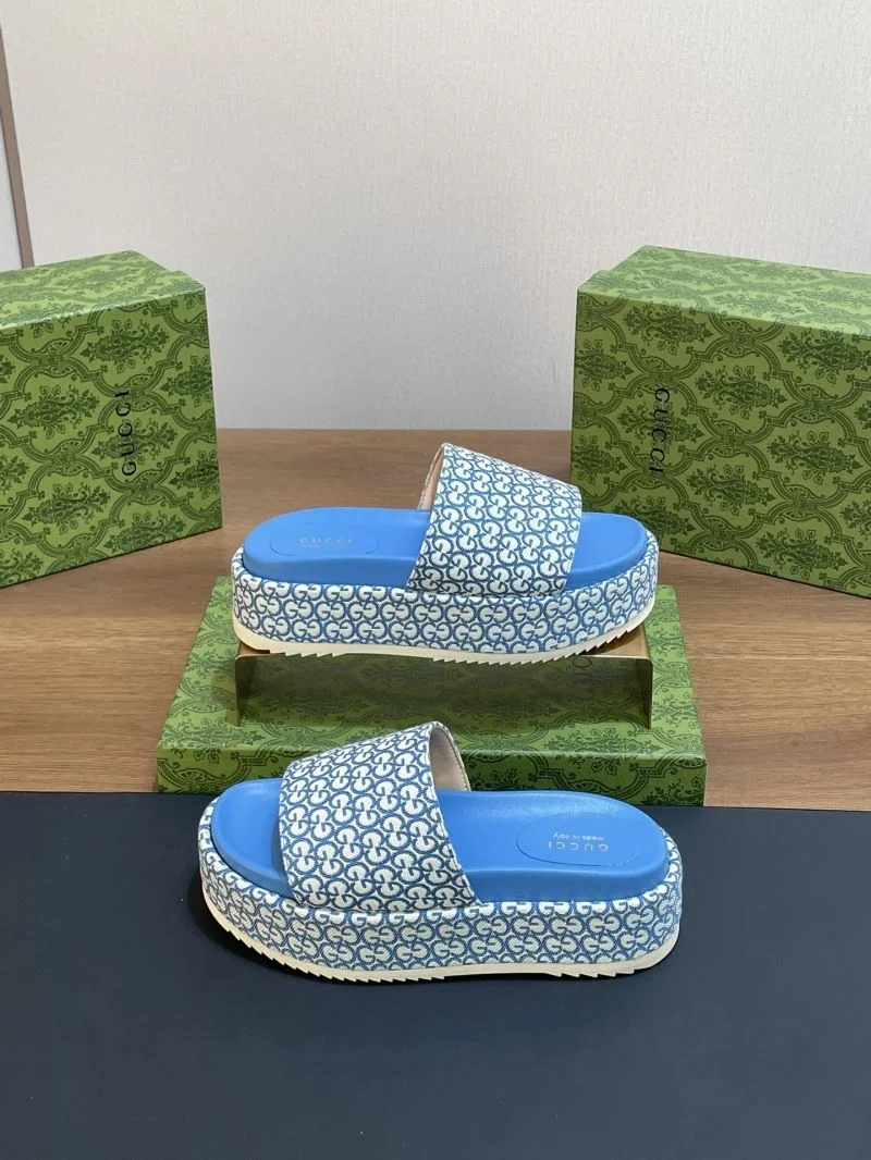 Resilient Gucci Slippers 24719