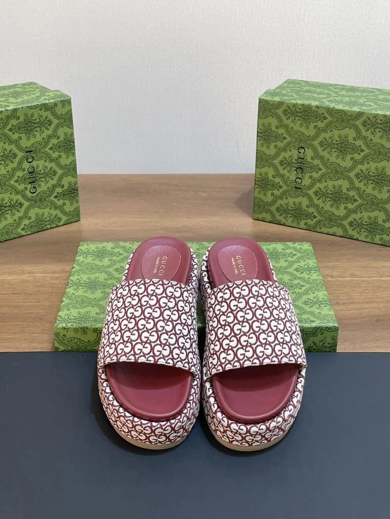 SoftTouch Gucci Slippers 24725