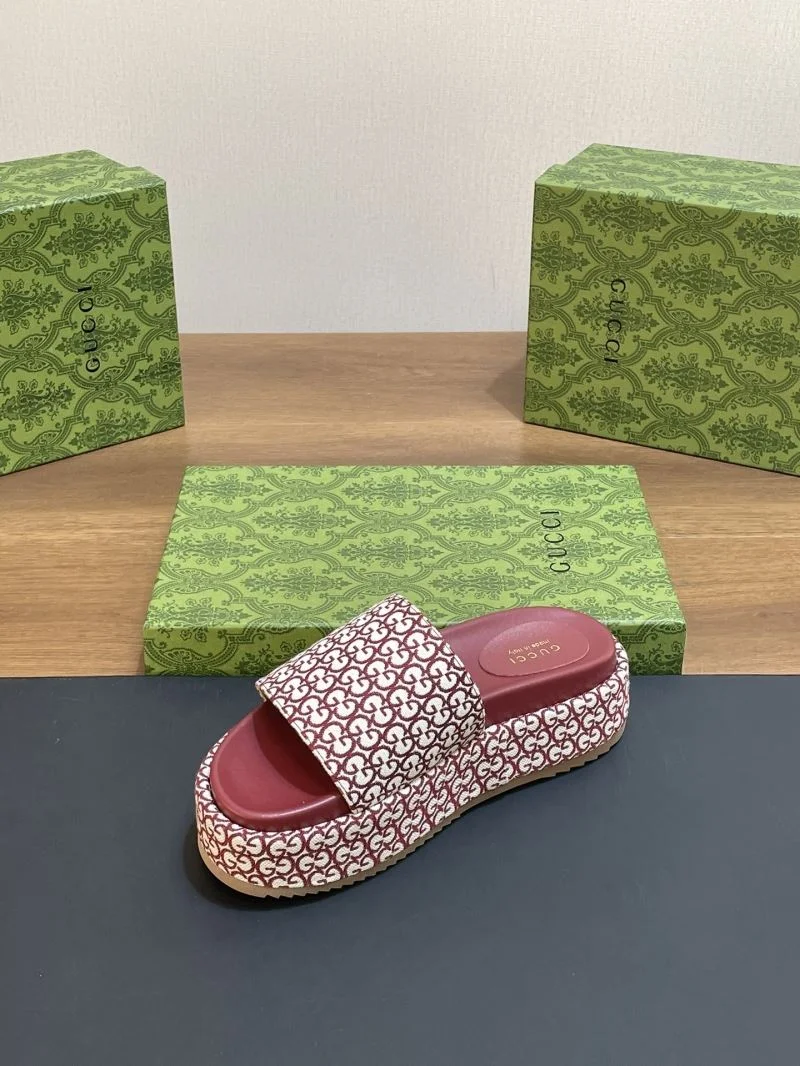SoftTouch Gucci Slippers 24725