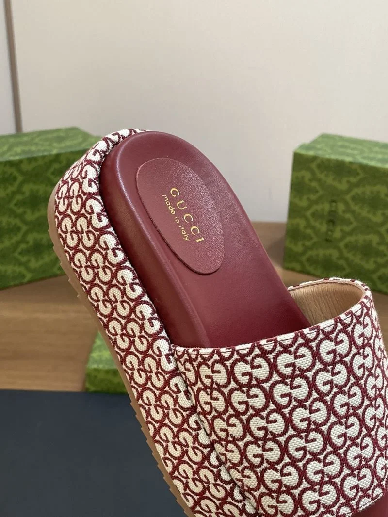SoftTouch Gucci Slippers 24725
