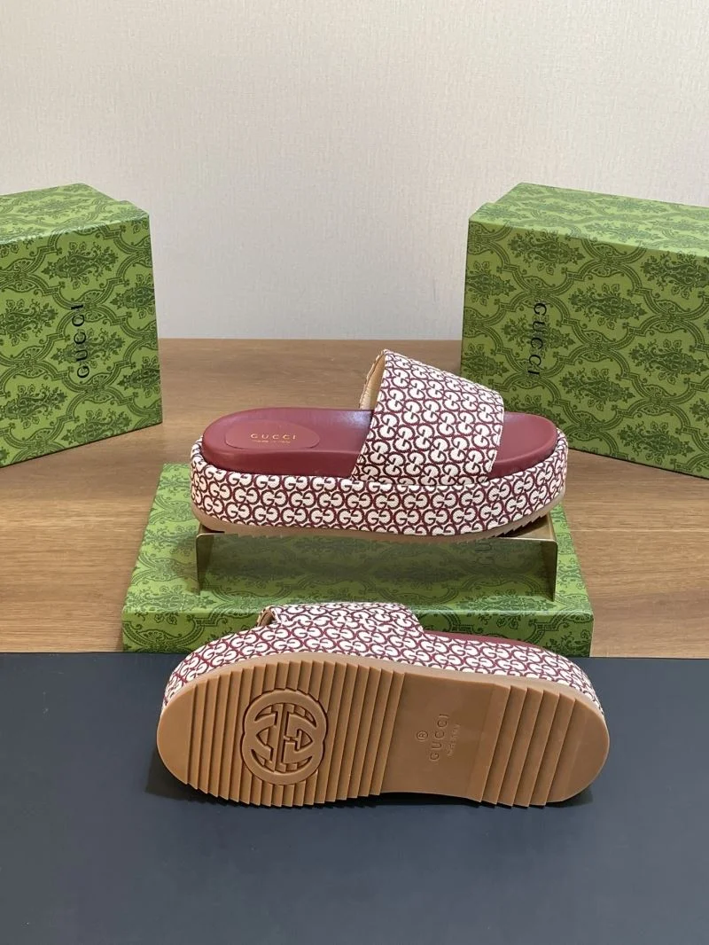 SoftTouch Gucci Slippers 24725