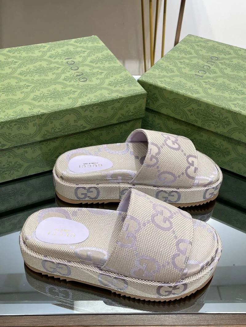 Gucci Slippers Sleek 24692
