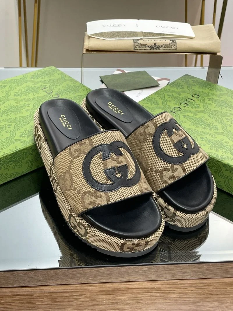 Gucci Slippers Timeless 24699