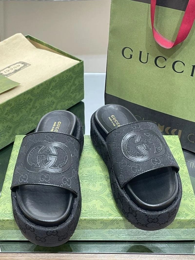 Classic Gucci Slippers 24684
