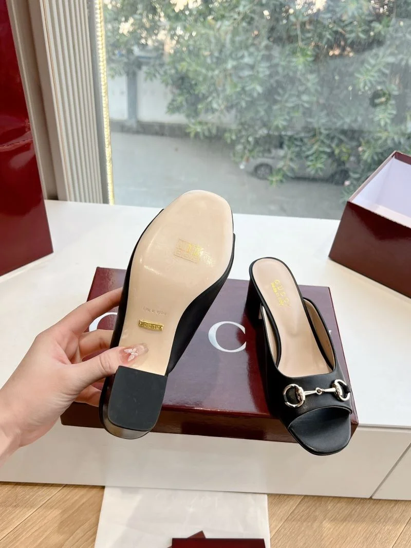 Lightweight Gucci Slippers 24656
