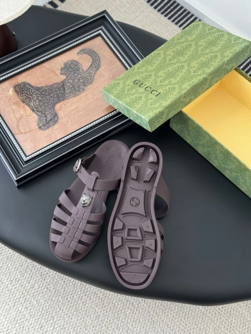 Gucci Slippers Timeless 24657