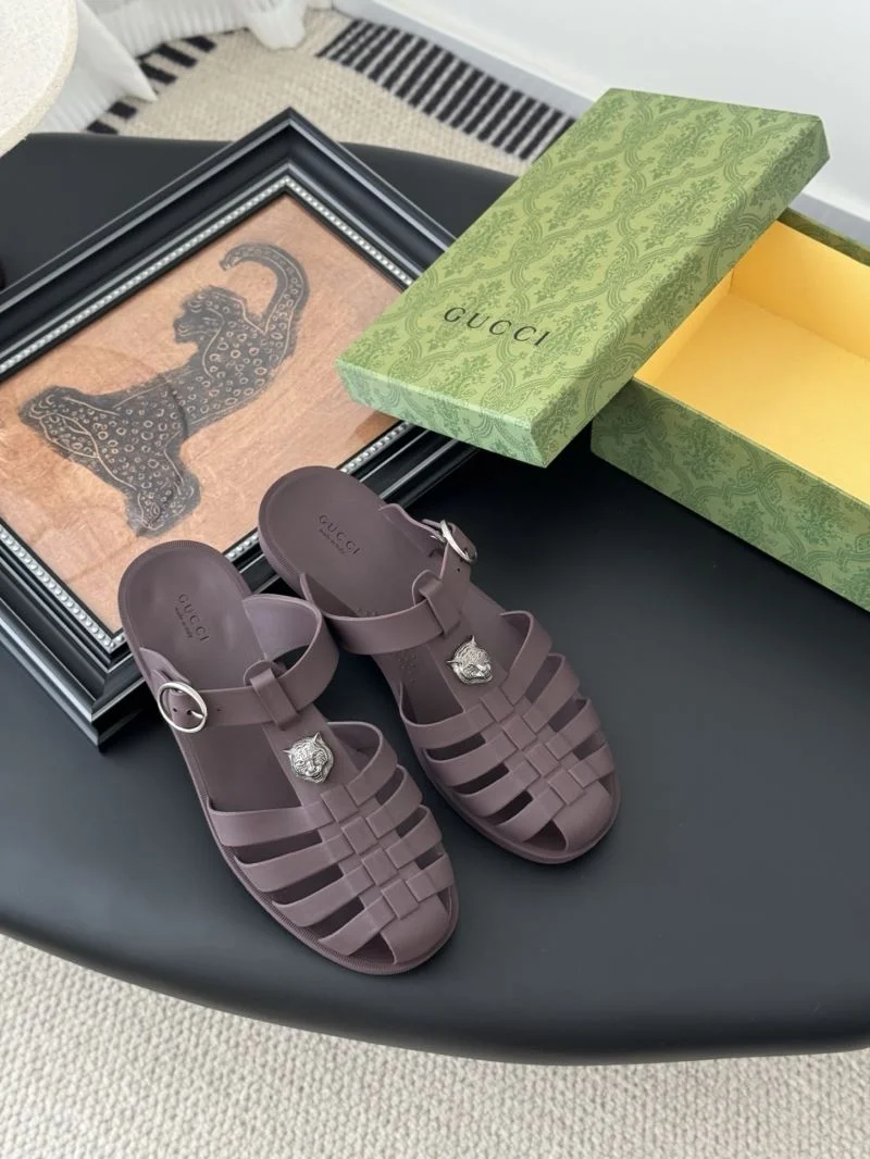 Gucci Slippers Timeless 24657