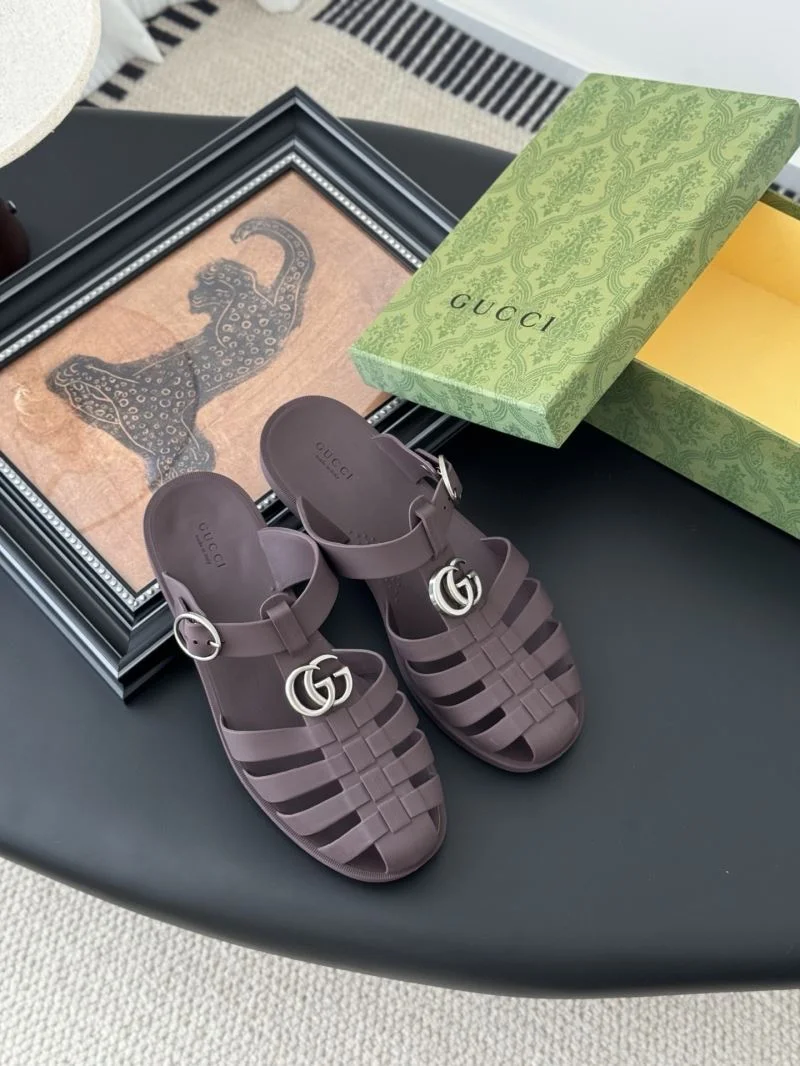 Durable Gucci Slippers 24654