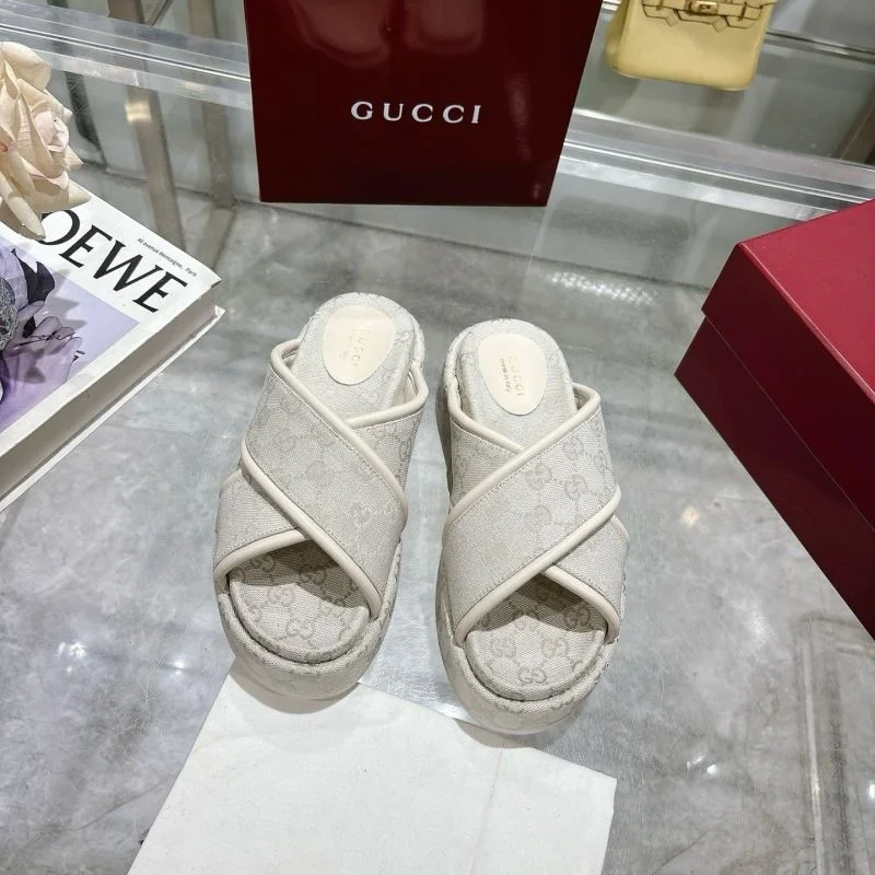 Gucci Slippers Fashionable 24655