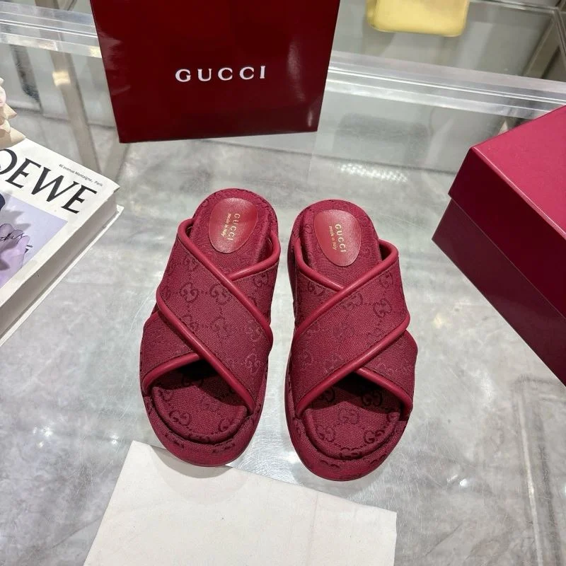 WrinkleFree Gucci Slippers 24652