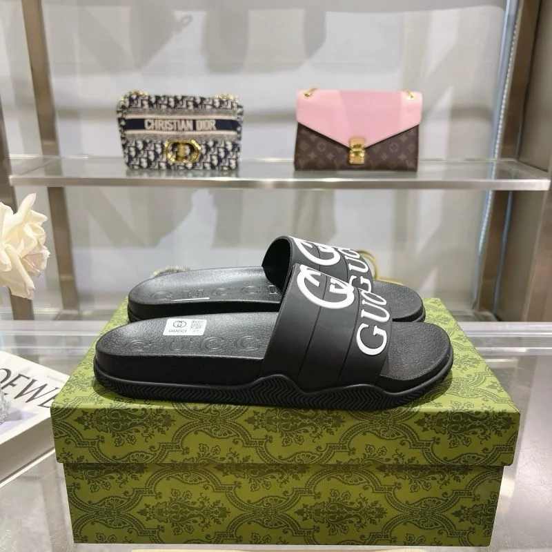 Timeless Gucci Slippers 24666