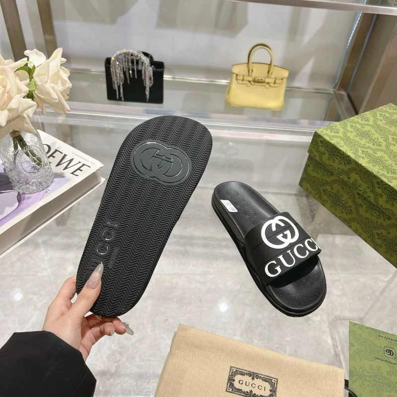 Timeless Gucci Slippers 24666