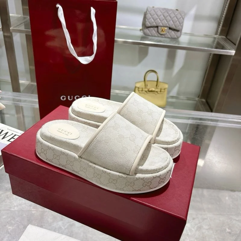 SunProtective Gucci Slippers 23770