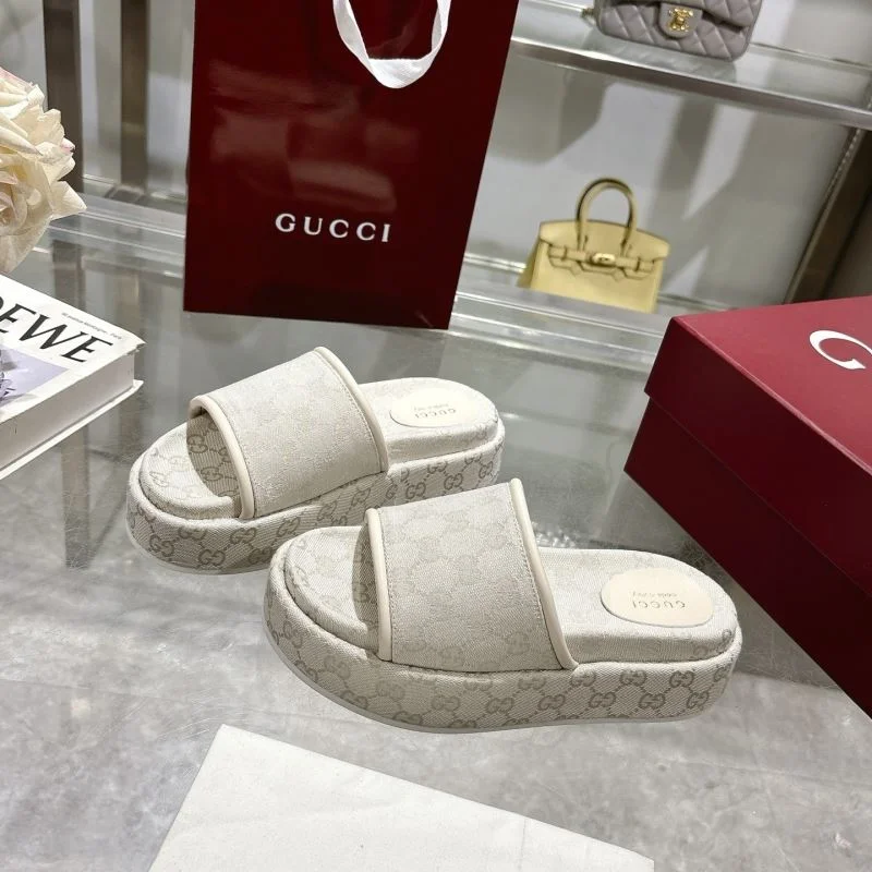 SunProtective Gucci Slippers 23770