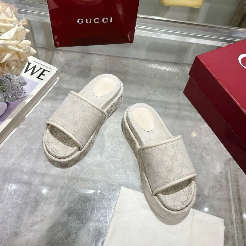 SunProtective Gucci Slippers 23770