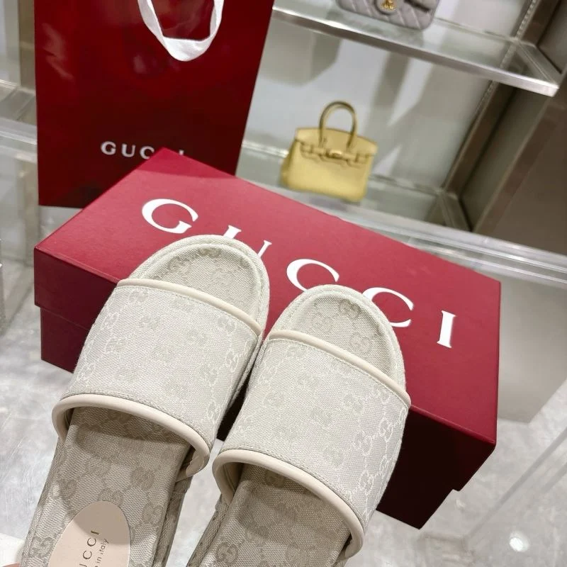 SunProtective Gucci Slippers 23770