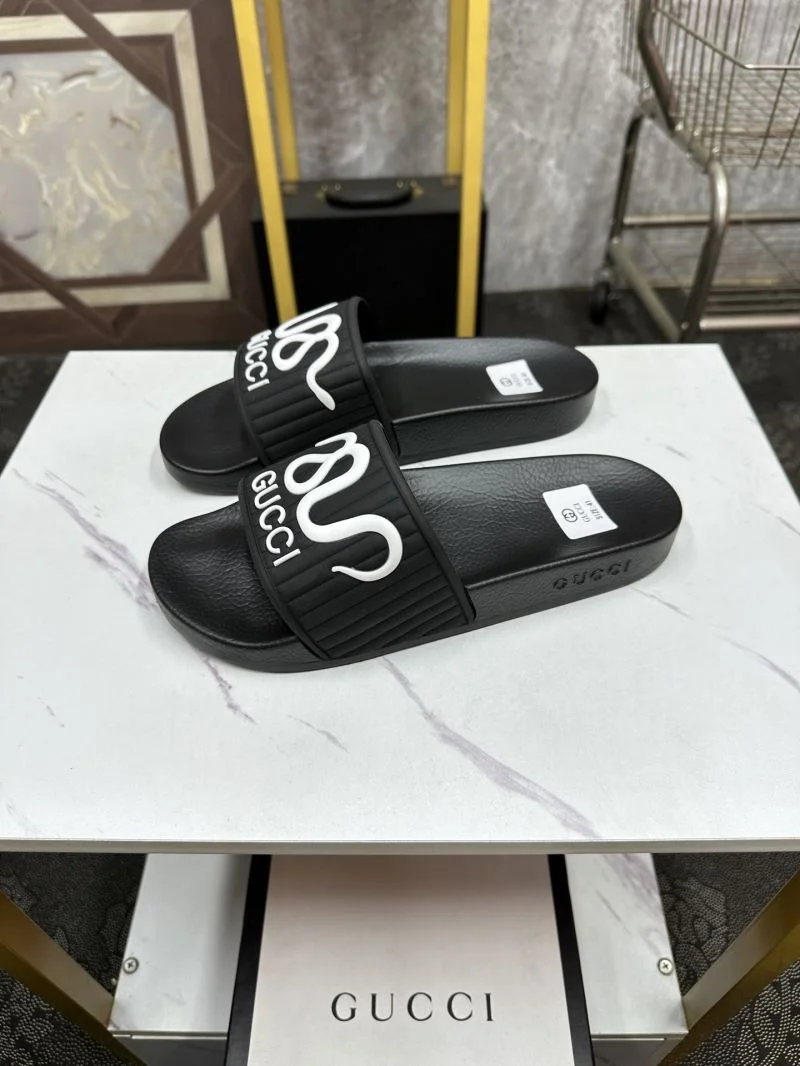 Practical Gucci Slippers 25237