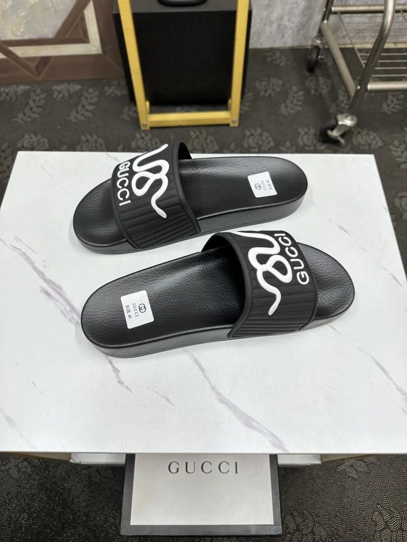 Practical Gucci Slippers 25237