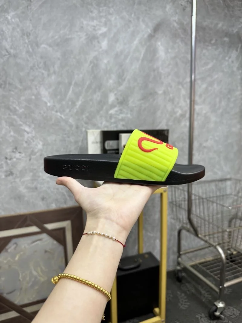 Efficient Gucci Slippers 25265