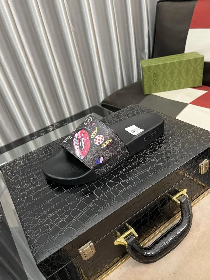 Durable Gucci Slippers 25220