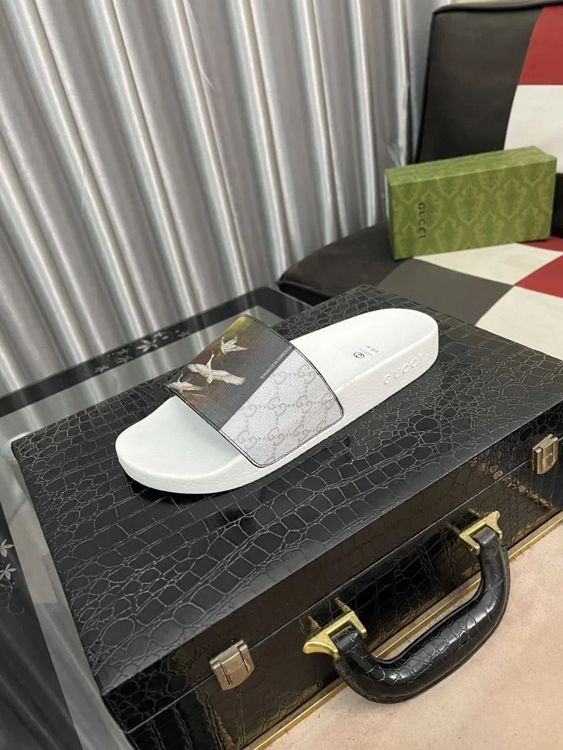 Gucci Slippers Flexible 25212