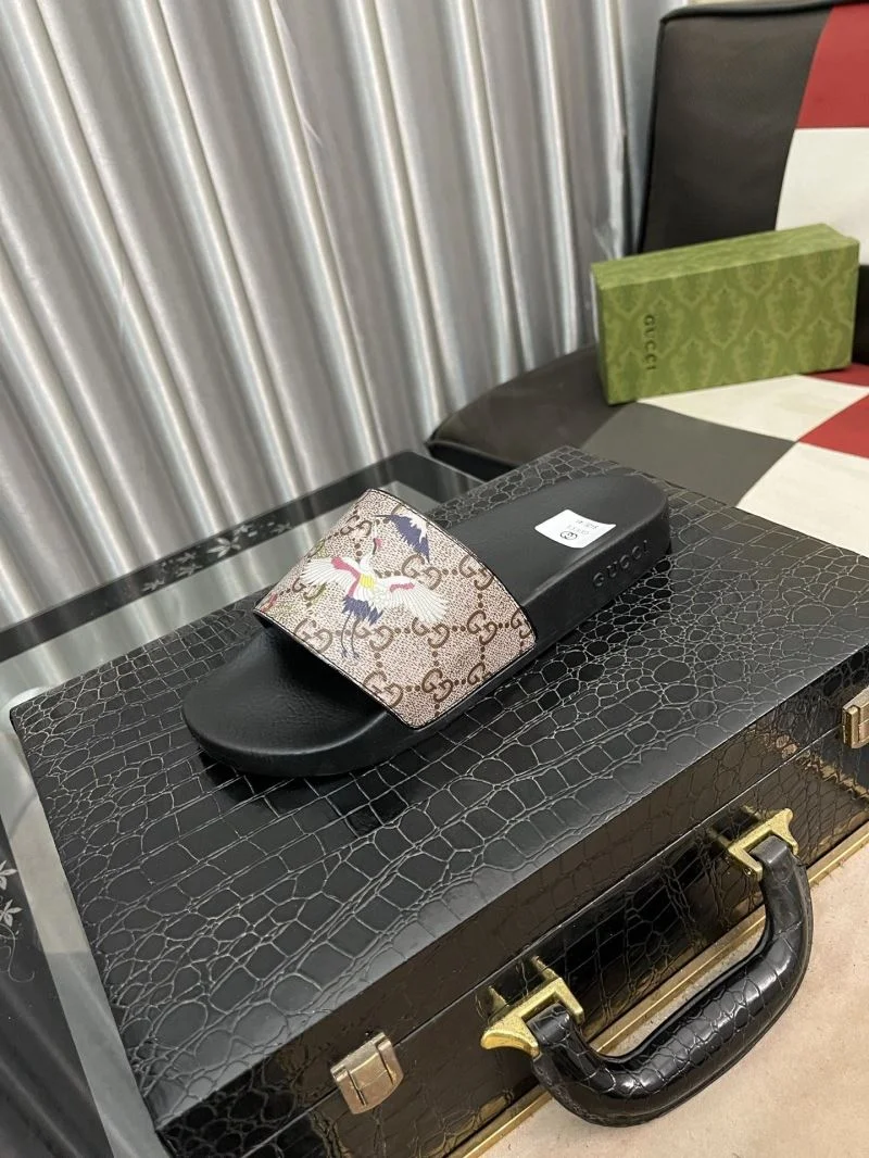 Gucci Slippers Comfortable 25180