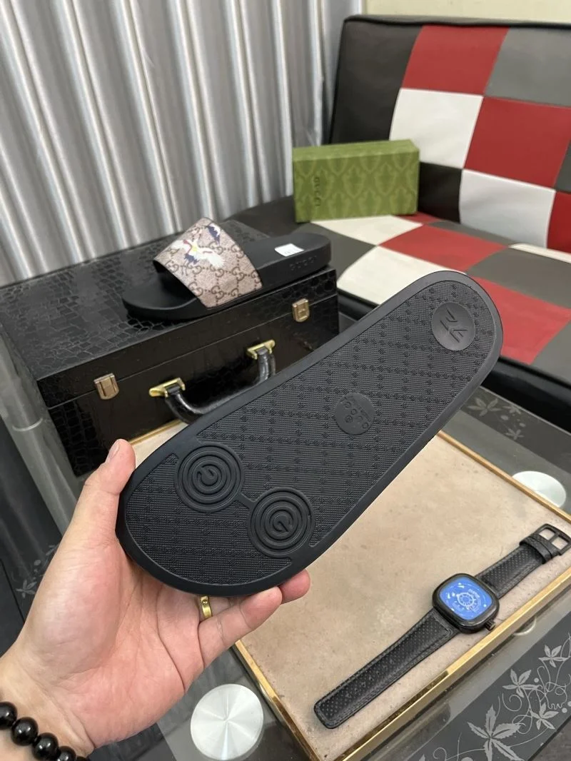 Gucci Slippers Comfortable 25180